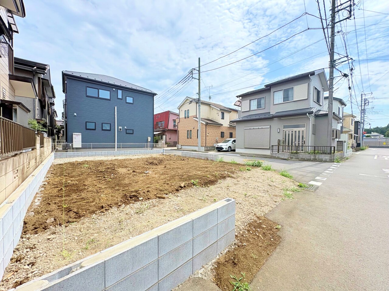 二部屋から出入りできる続きバルコニーを配置しています。(令和8年8月撮影)