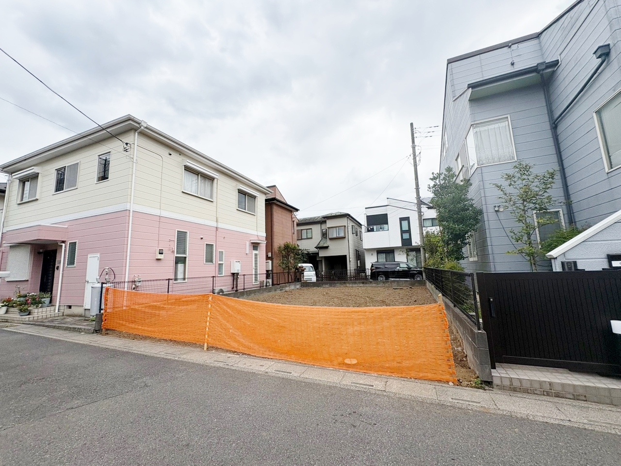 ＬＤＫは20帖以上のゆったりとしたお部屋です。リビングには床暖房付き。(令和8年8月撮影)