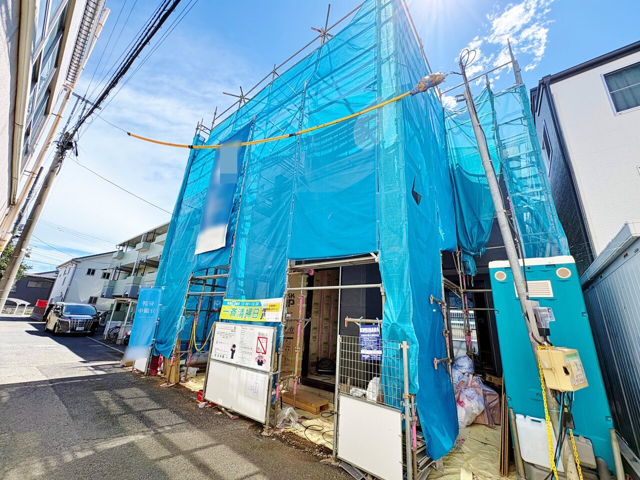自然と家族のコミュニケーションが生まれるリビングイン階段を採用。(令和8年8月撮影)