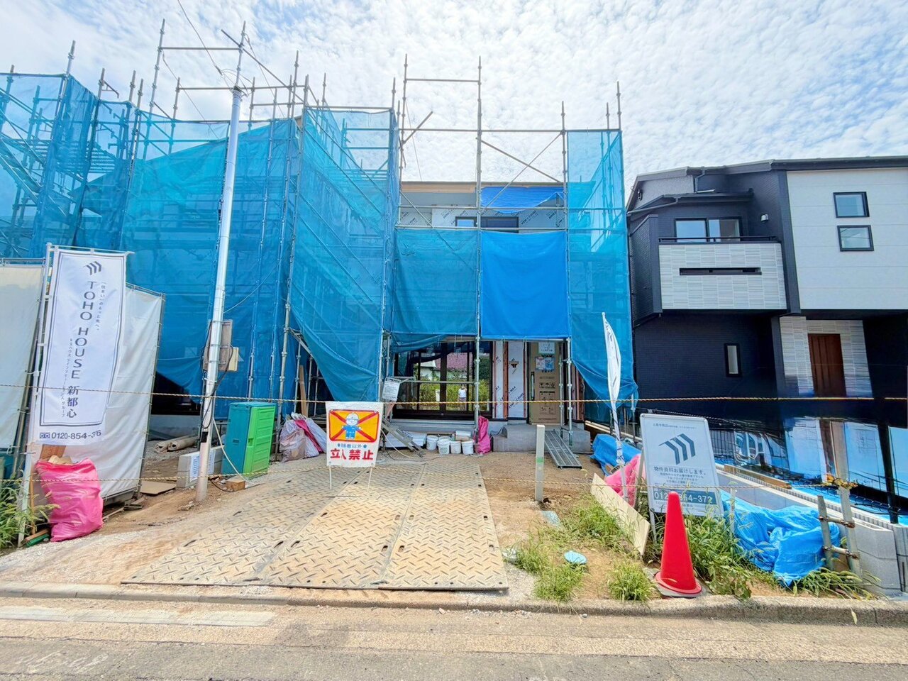 主寝室は広々８．２帖、ＷＩＣを完備しています。(令和8年8月撮影)