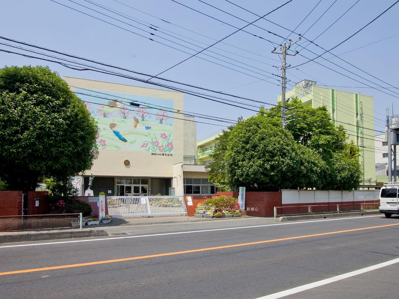 谷田小学校まで約575m