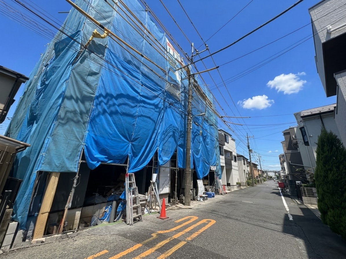 訪ねてくる友人知人を楽しませてくれる外観です。(令和8年9月撮影)