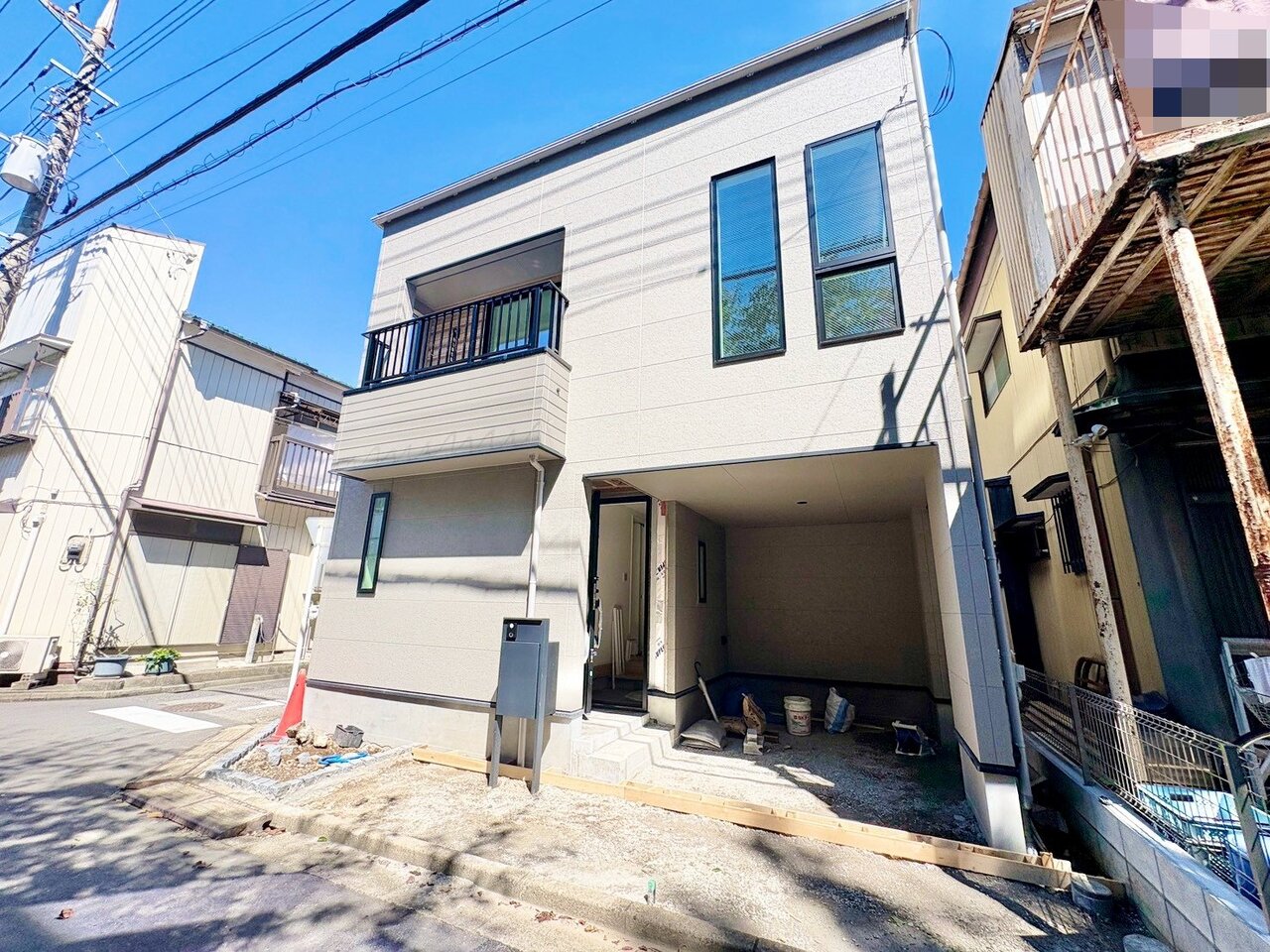 18帖のＬＤＫはバルコニーに面した造りです。(令和8年9月撮影)