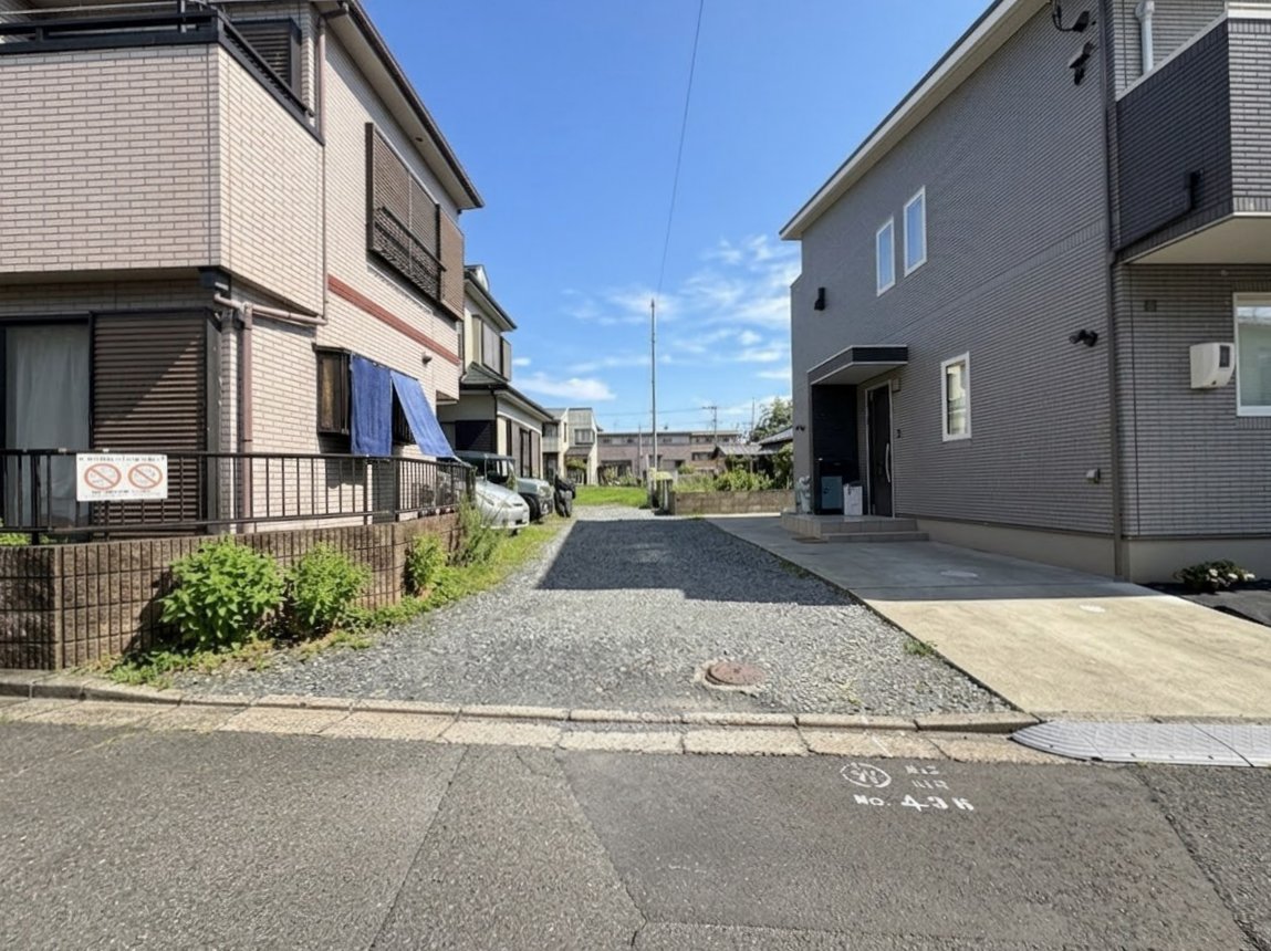 2階は全居室二面採光・収納スペース付き。(令和8年9月撮影)