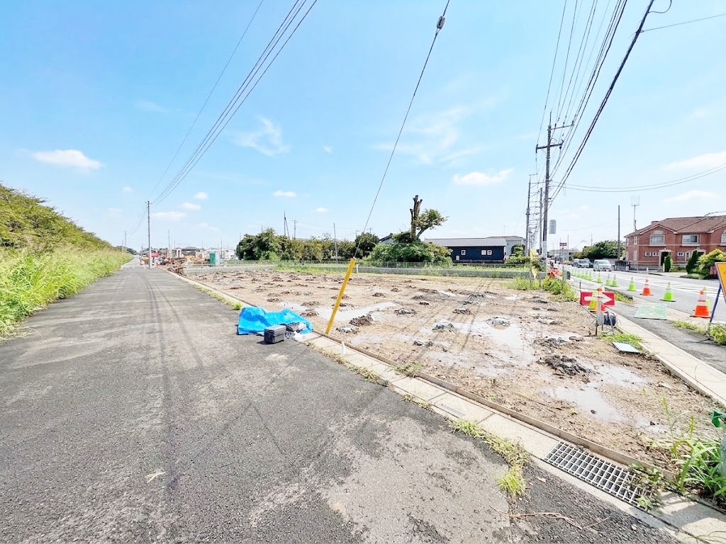 2階は全居室二面採光、収納スペース付きです。(令和8年9月撮影)