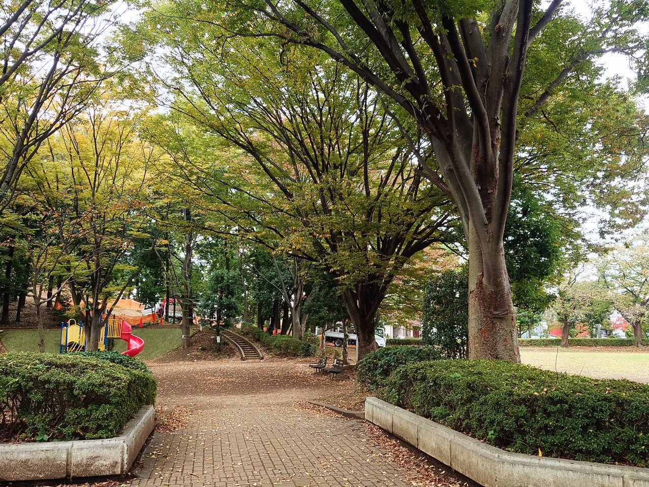 明花公園まで約900m