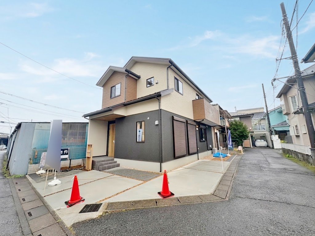 七里駅まで徒歩19分の立地です。