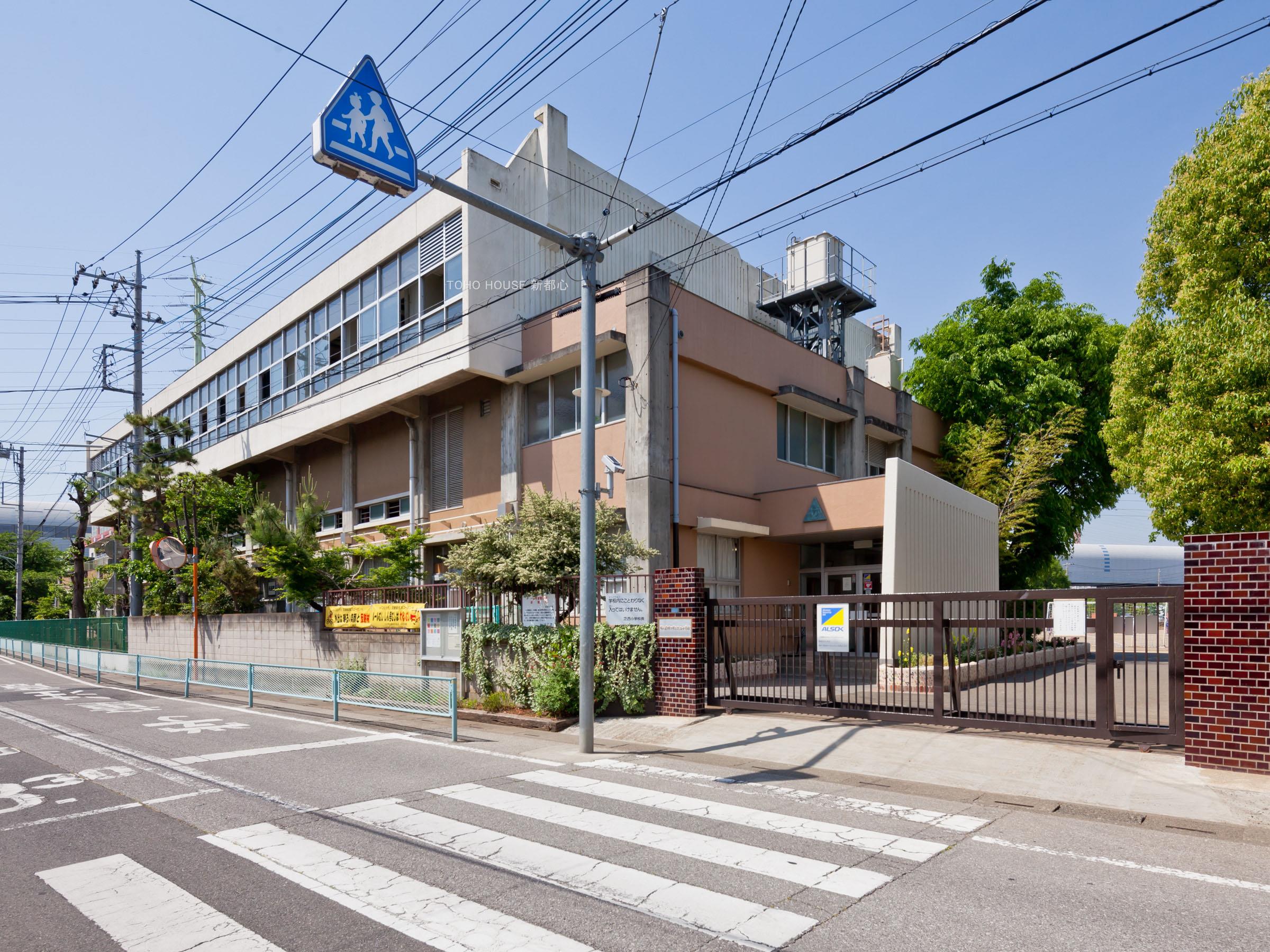 芝西小学校まで約850m