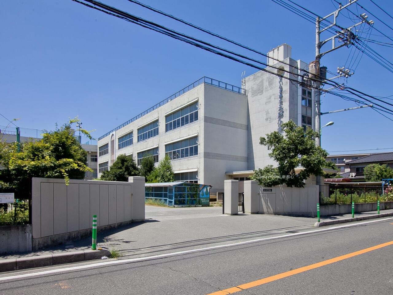 大戸小学校まで約850m