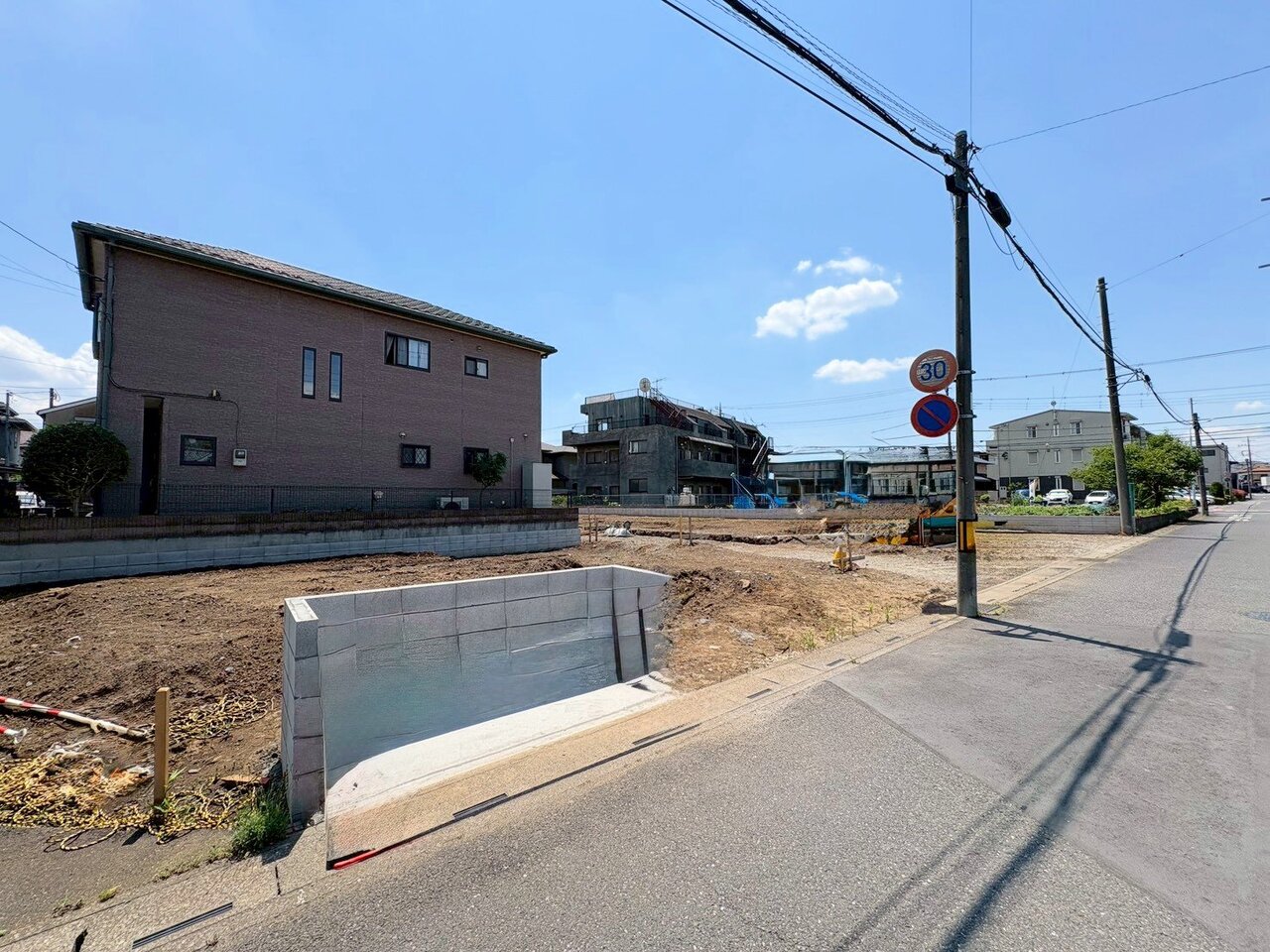 小学校まで約500mで通学も安心です。