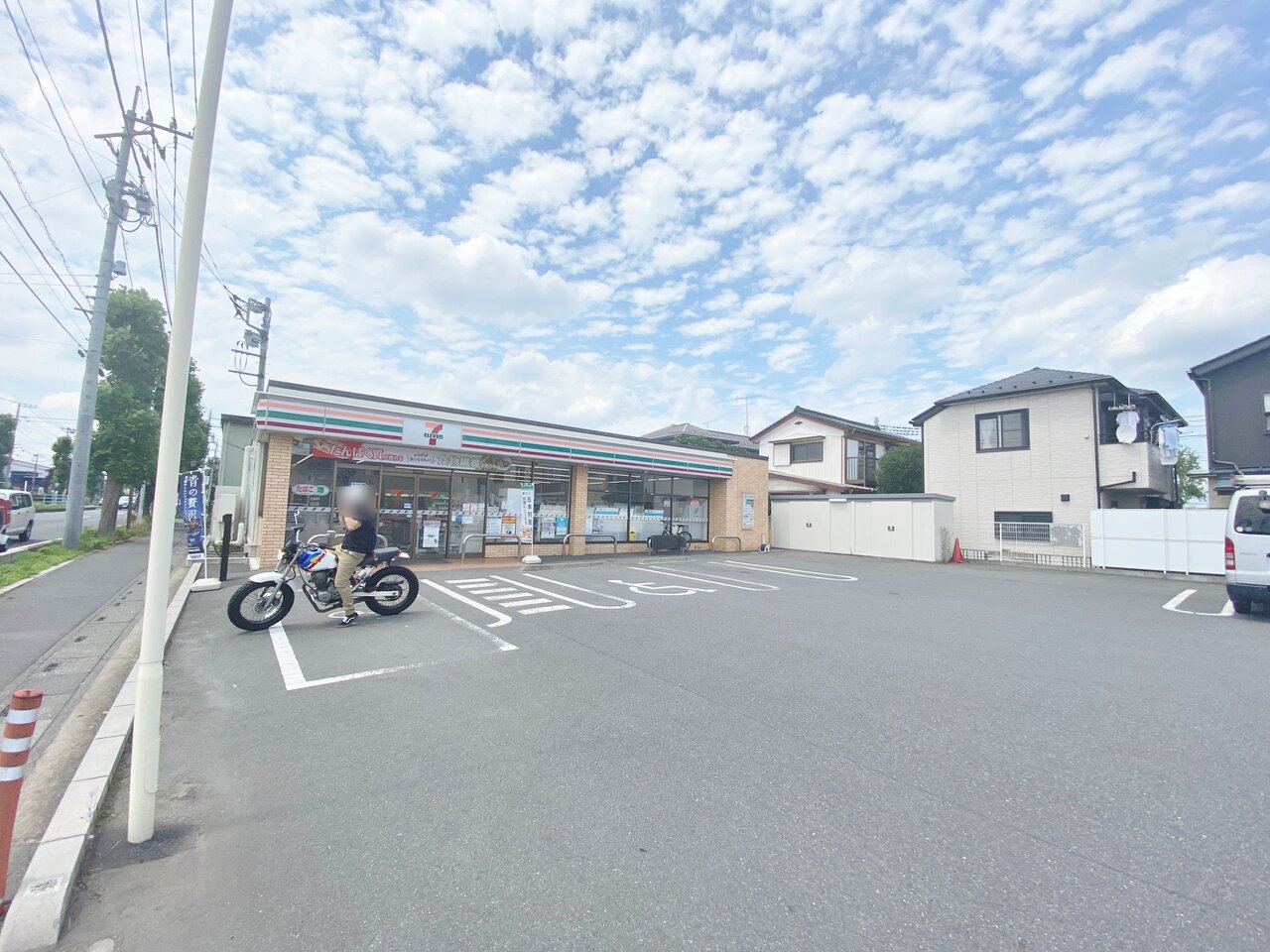 セブン-イレブン 上尾原市店まで約400m