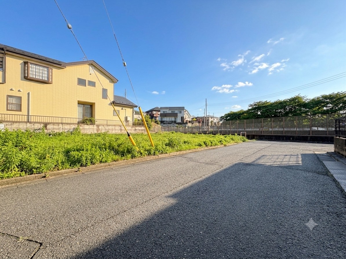 スーパーまで徒歩5分で買い物にも便利です。