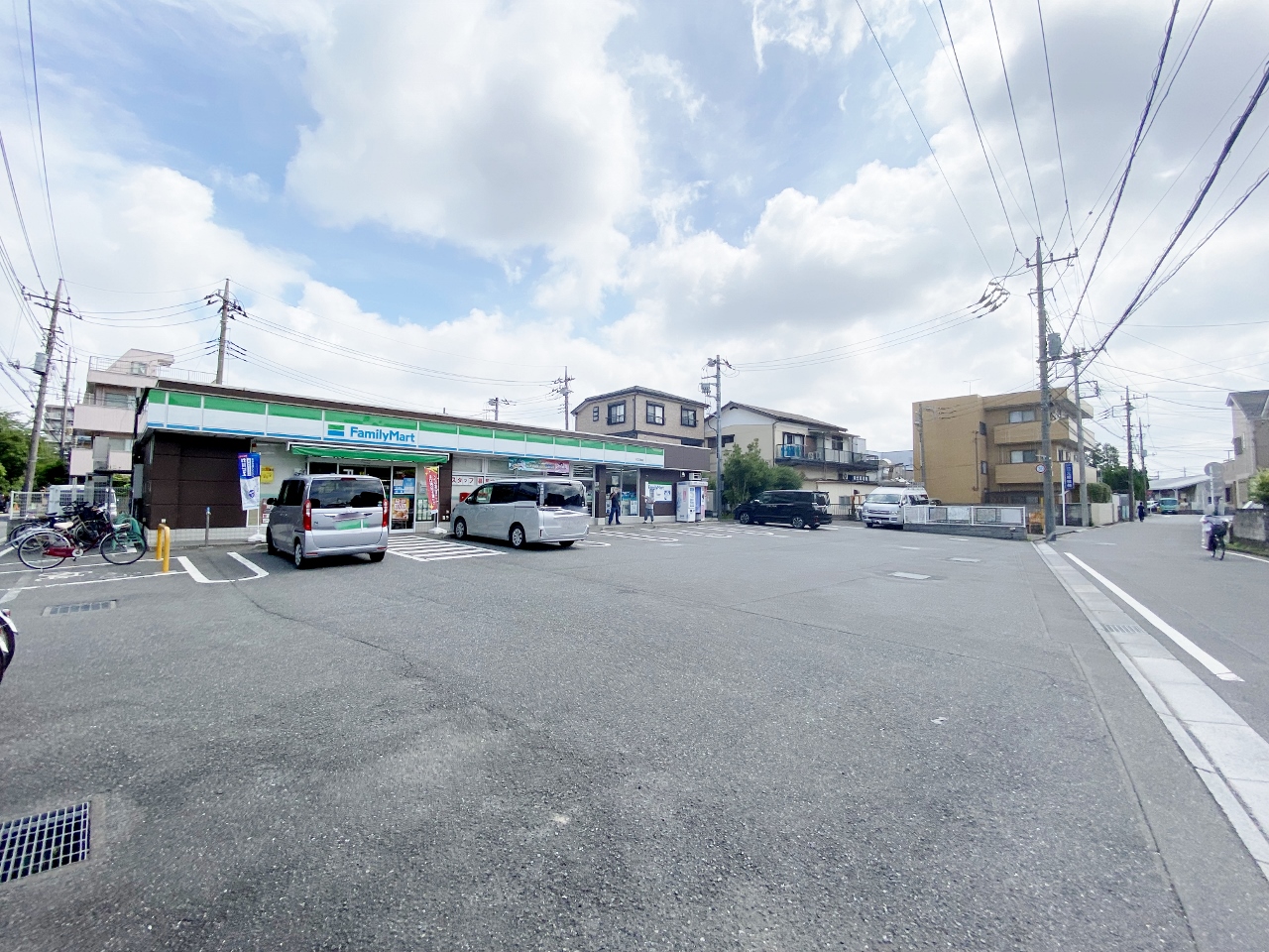 ファミリーマート川口元郷店まで約400m