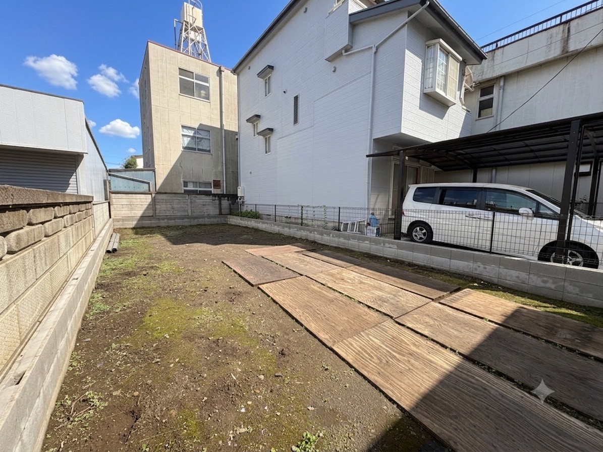 スーパーまで徒歩10分圏内で買い物にも便利です。