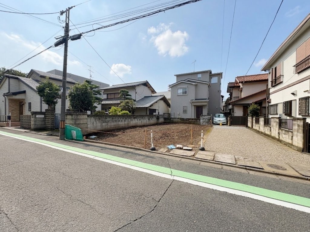 小中学校が近く、お子様の通学も安心です。(令和8年8月撮影)