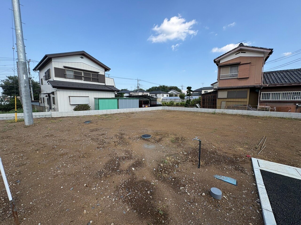 七里駅徒歩20分の立地です。(令和8年8月撮影)