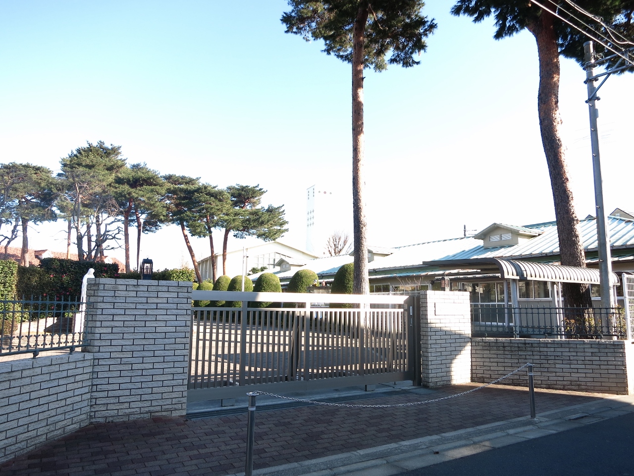 聖フランソア幼稚園まで約450m