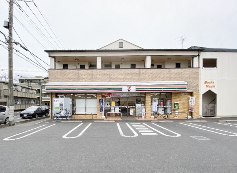 セブンイレブン領家店まで約34m