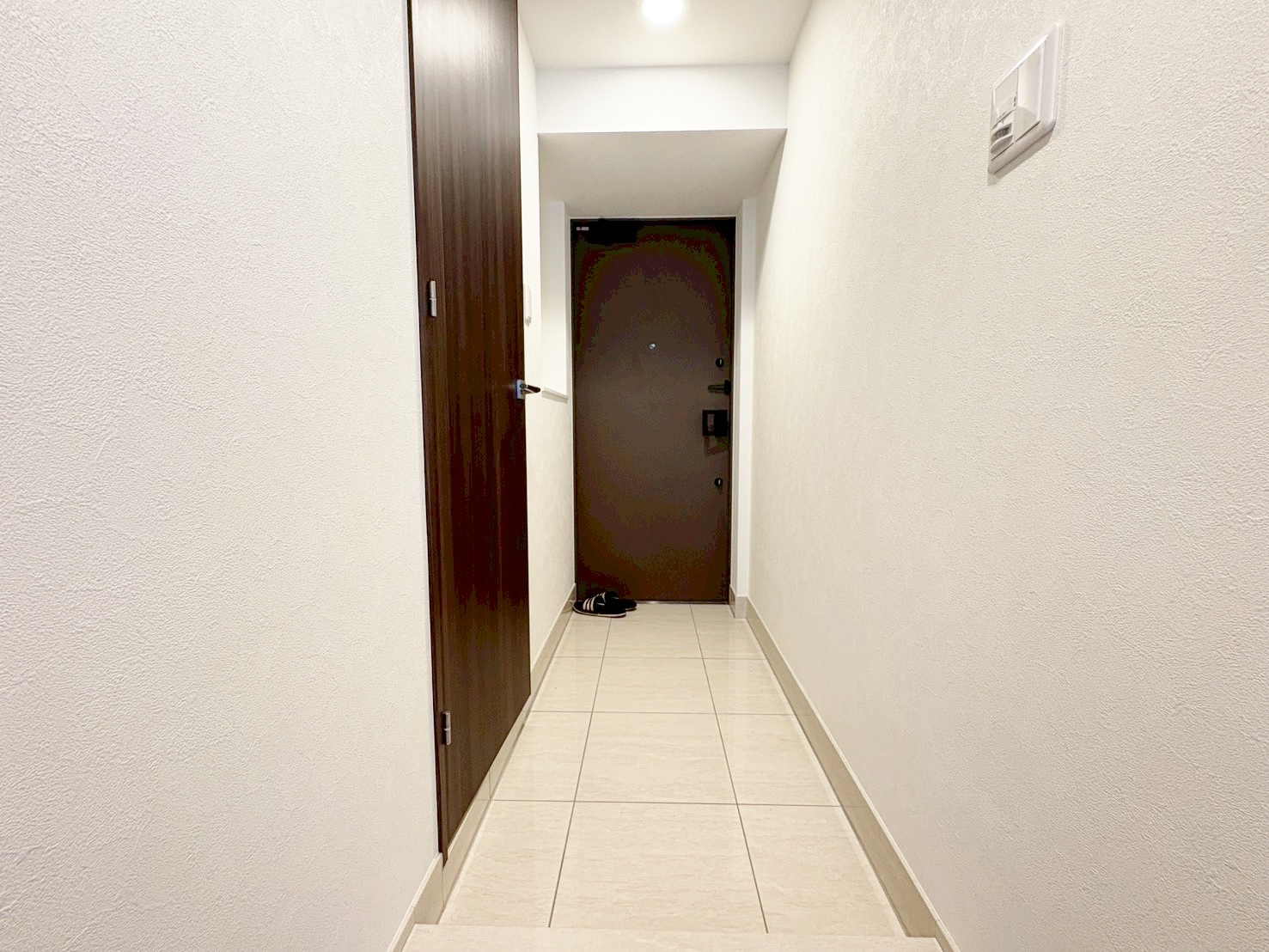 ドアを開けた瞬間、そのきらびやかさに感動する空間。