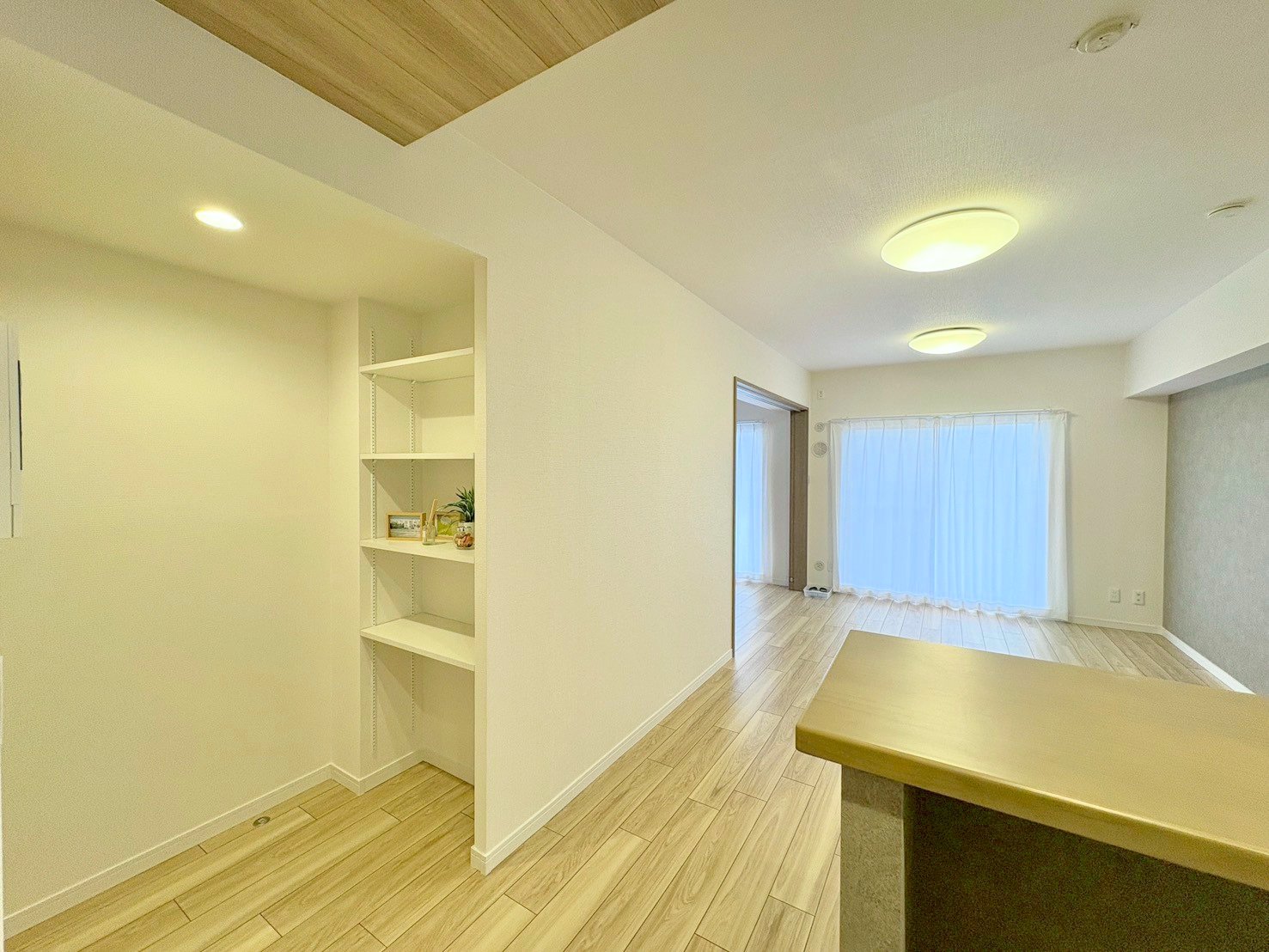 充実した生活は伸びやかな居室空間から始まります。