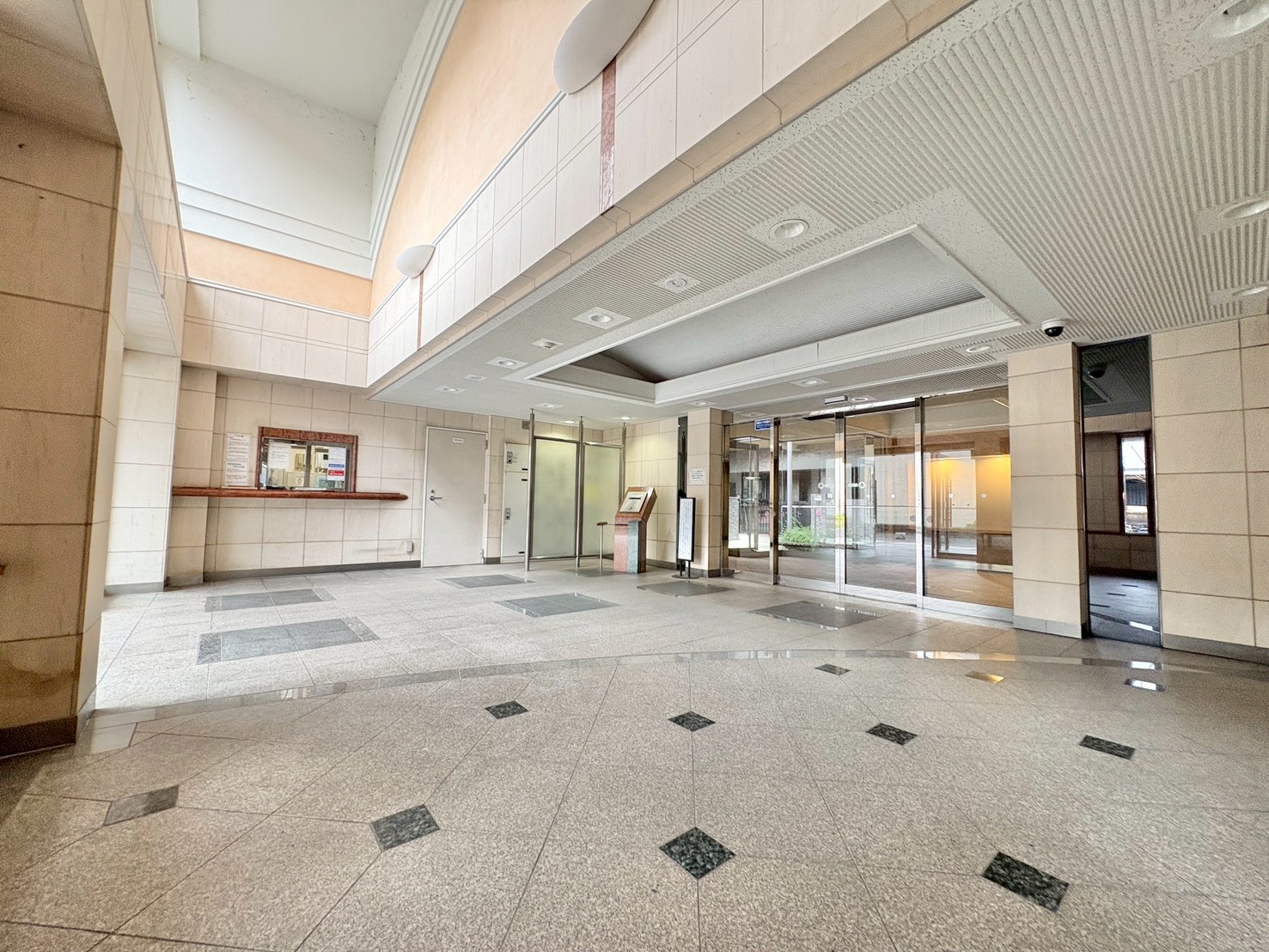 気品と落着きを醸成する佇まいです。