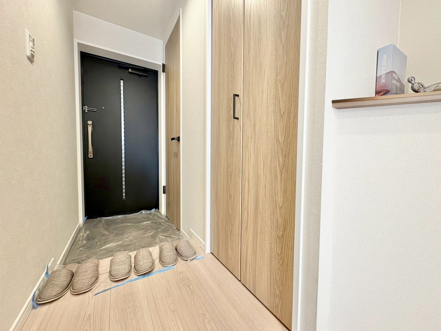 心地良さを与えてくれる家の顔ともなるスペースです。