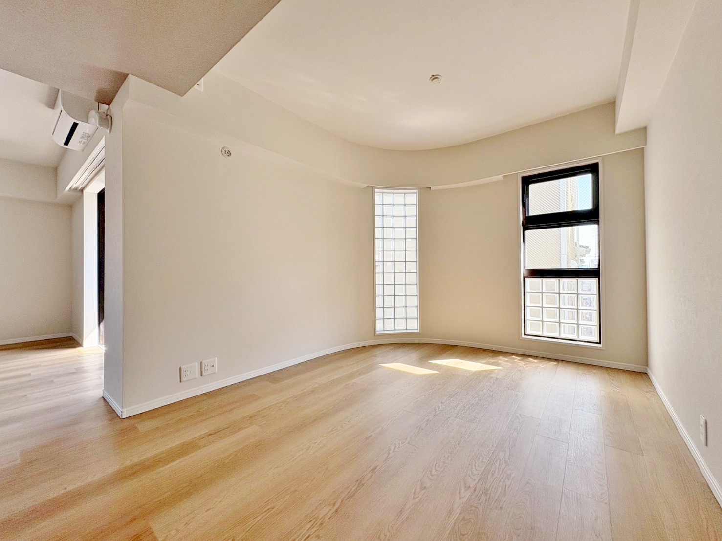 落ち着いた色合いで上質な暮らしを楽しめます。