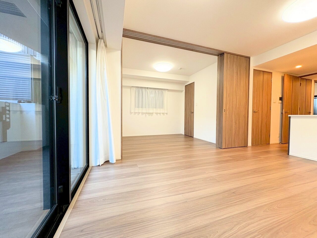 ひとつながりの空間になる、ＬＤＫと続き間居室のある間取り。