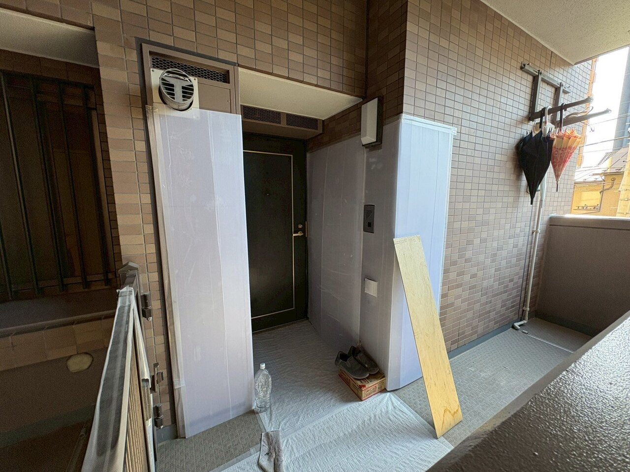 「行ってきます」と「ただいま」は、この玄関から始まります。