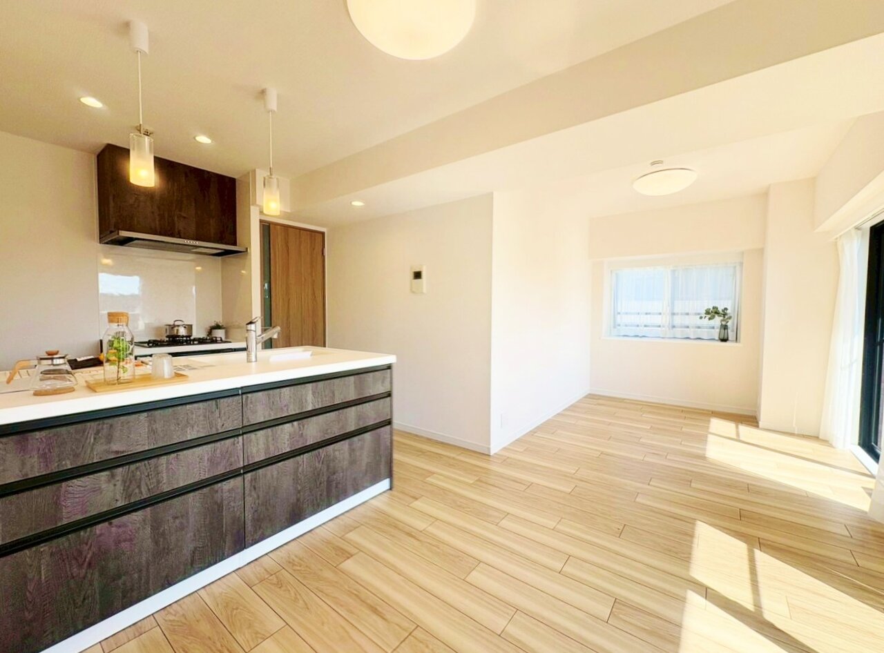 「空間が織り成す一つ先の住み心地」を雰囲気から演出。