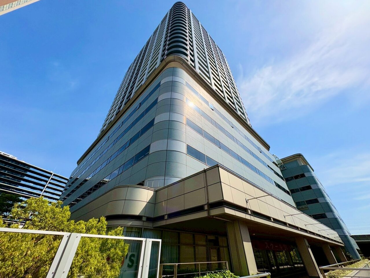 駐車場の空き状況はご確認ください。