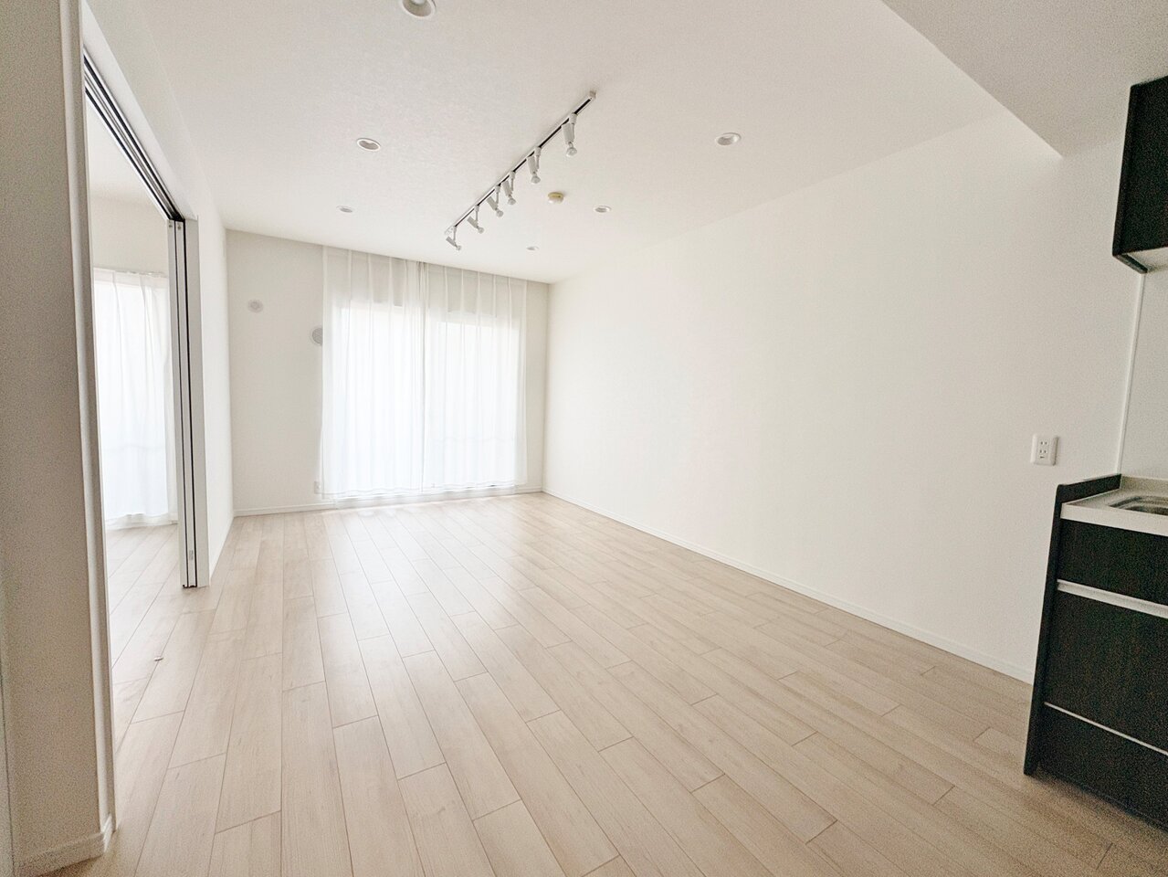 豊かな光と風を運んでくれるわが家自慢の場所。