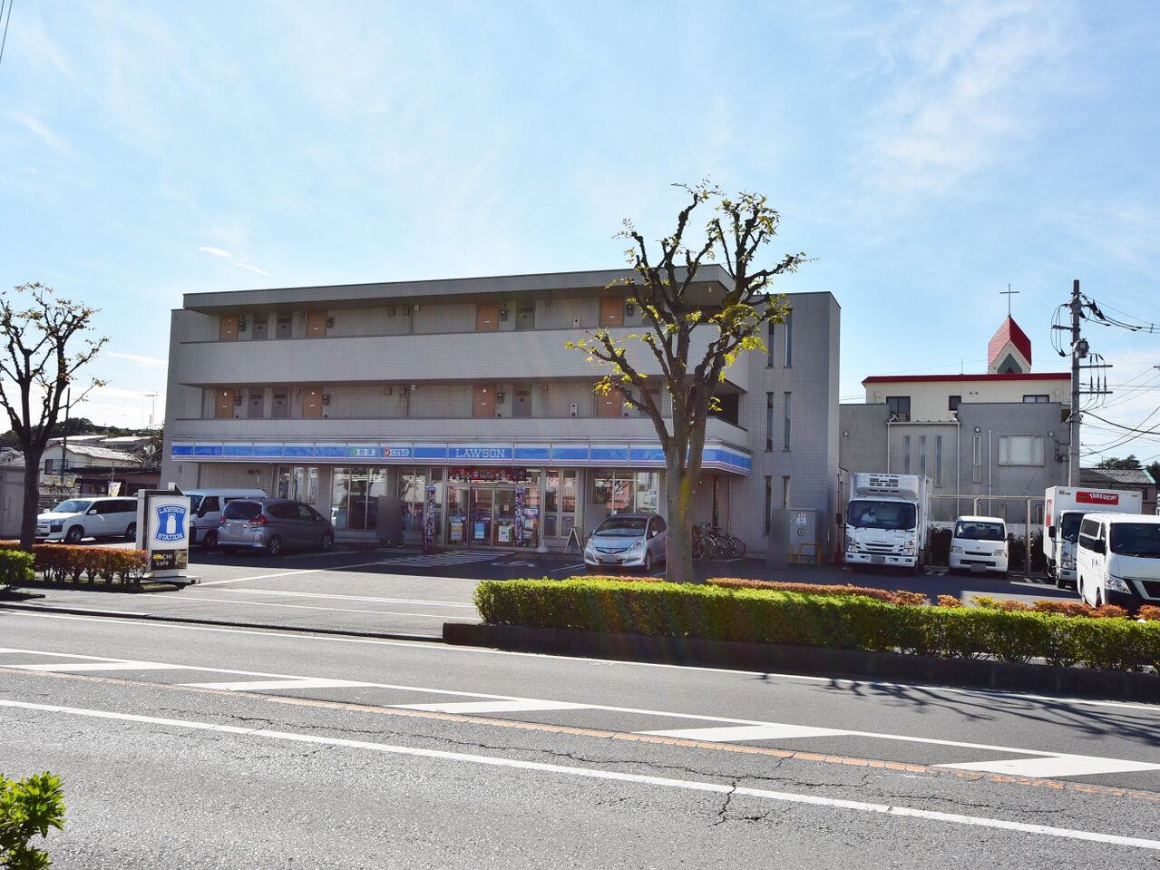 ローソン東川口四丁目店まで約600m