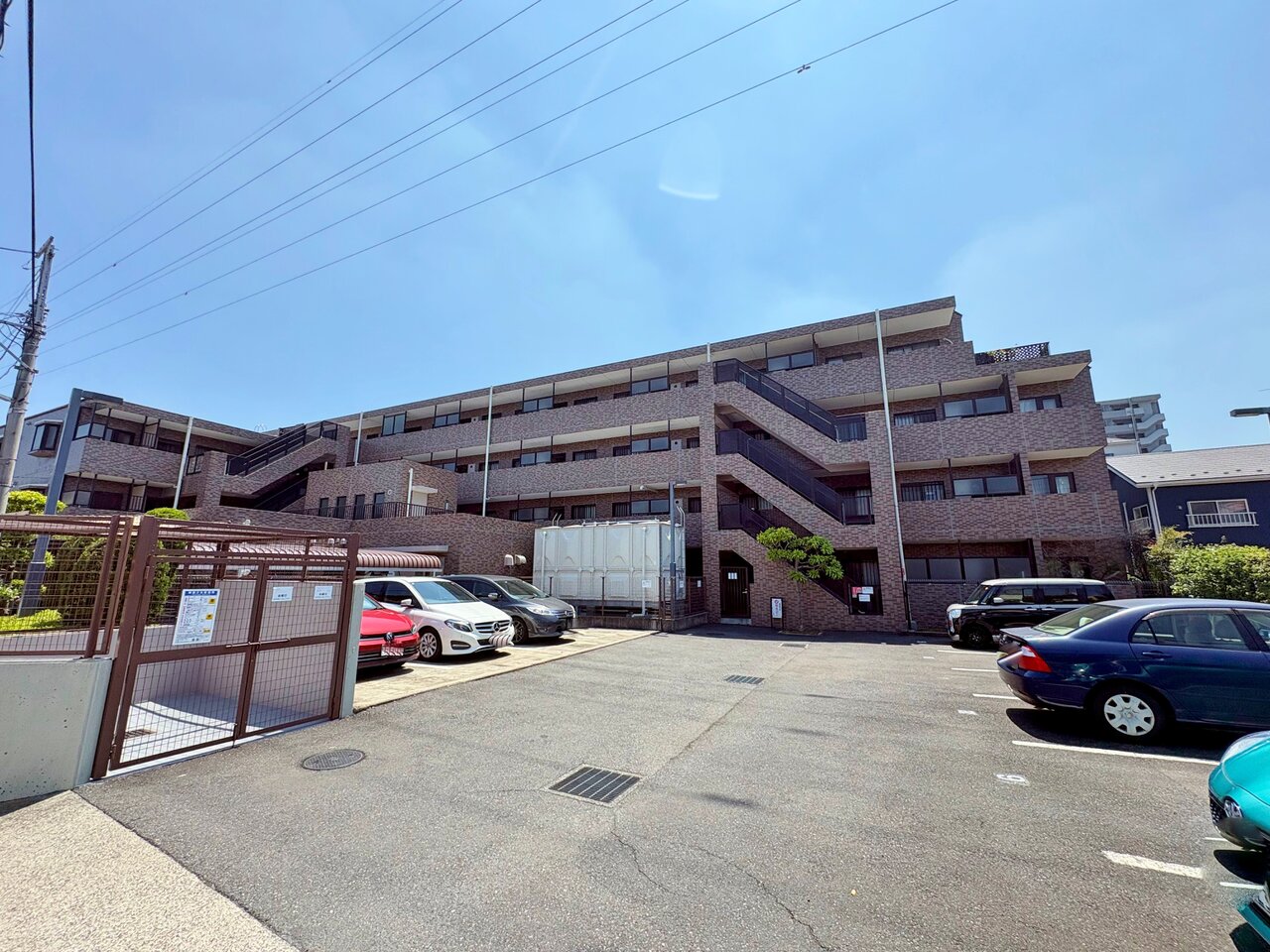 贅沢なほどの豊かな居住性と、プライドを満たすクオリティ。