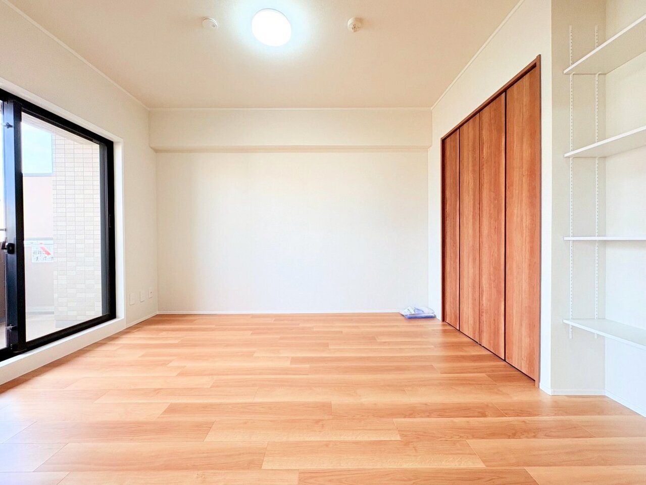 シンプルで品のある続き間居室を備えています。