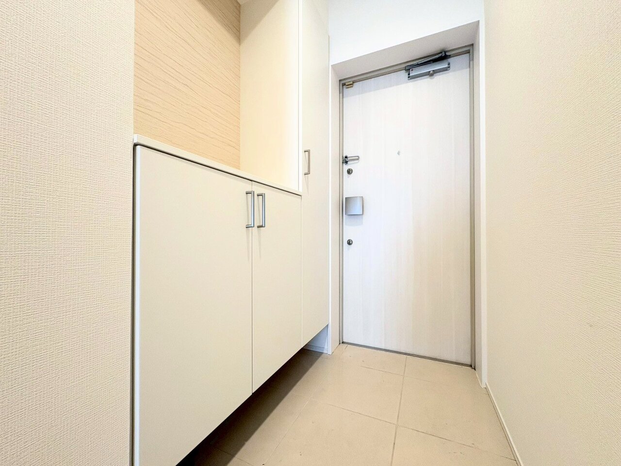シンプルな清潔感の中にも少しのお洒落感が欲しいものです。