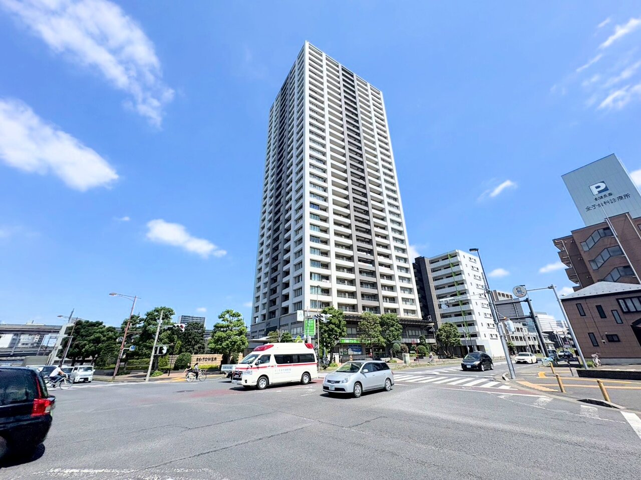 駐車場の空き状況はご確認ください。