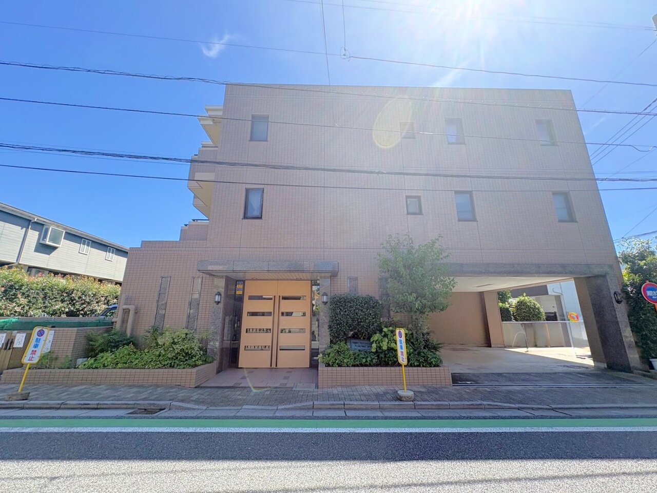 6階建て4階部分、3LDKのお住まい。