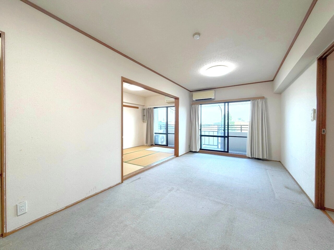 LDK12帖以上の広々空間。リビングと続き間和室のある人気の間取り。