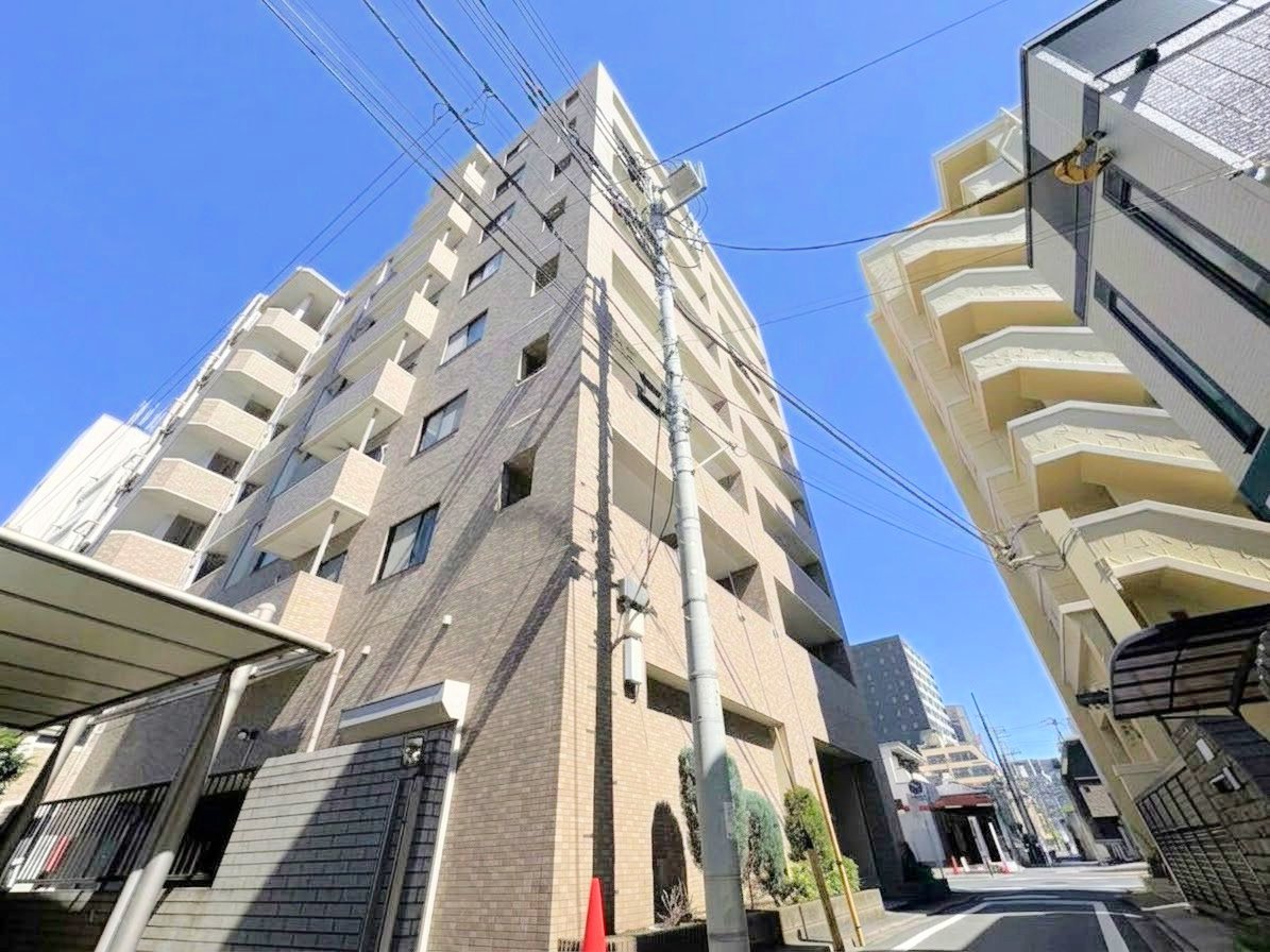 複数路線利用可能、浦和駅徒歩14分、中浦和駅まで徒歩17分です。(令和8年10月撮影)