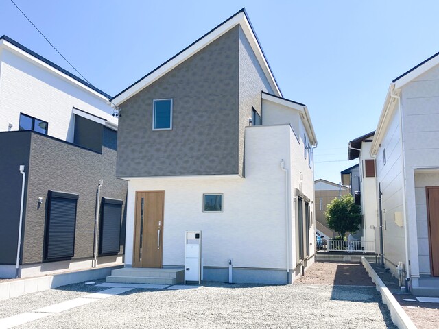 【5号棟】外観のスライド画像