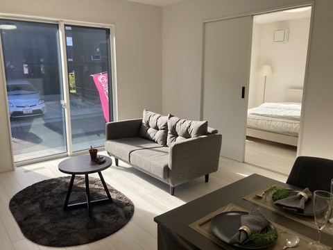 ８号棟　リビング<br>おうち時間を楽しむにはリビングを大好きな空間にするのがいちばん