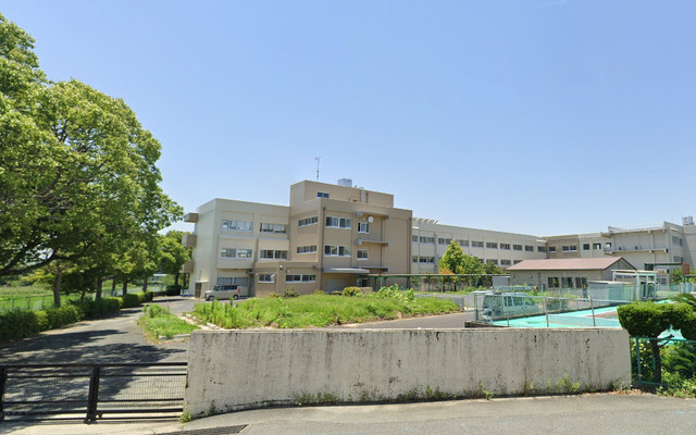 芦原小学校：約900ｍ（徒歩約12分）のスライド画像