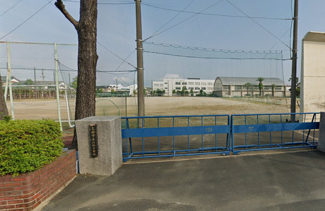 約600ｍ（徒歩約8分）のスライド画像