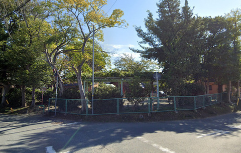下地公園：800m