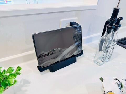 【スマートインターホン】<br>付属のタブレットから家電や住宅機器にリンクさせて、操作や消費電力のモニタリングが可能<br>