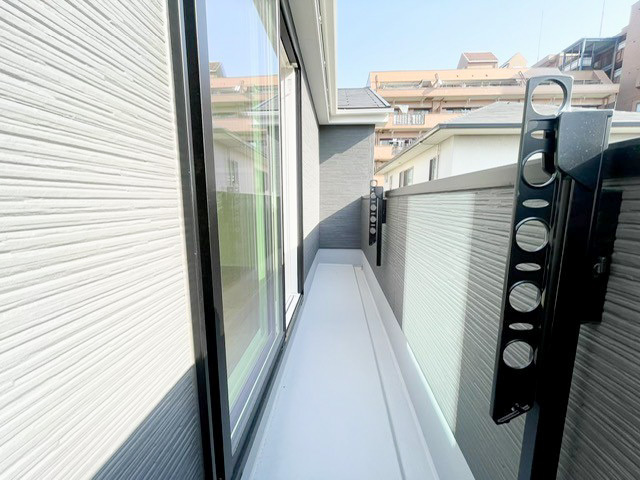 【6号棟】バルコニーのスライド画像