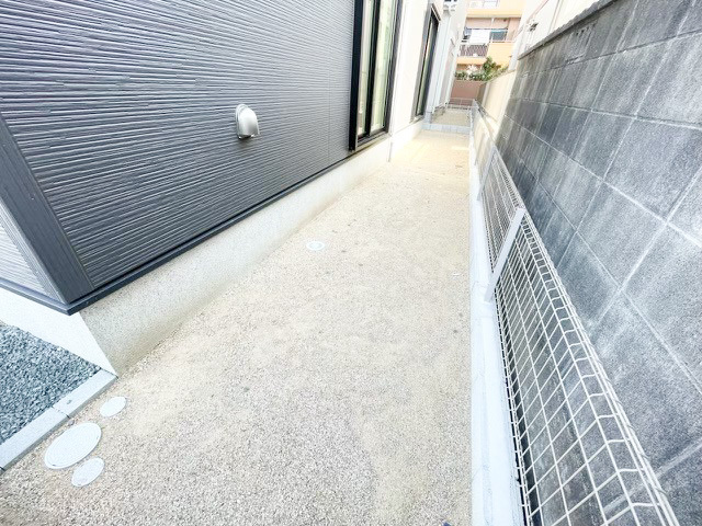 【6号棟】庭のスライド画像