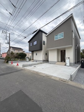 ３号棟　前面道路含む<br>住む人の「今」と「これから」を支え、それぞれの人生の土台となる場所