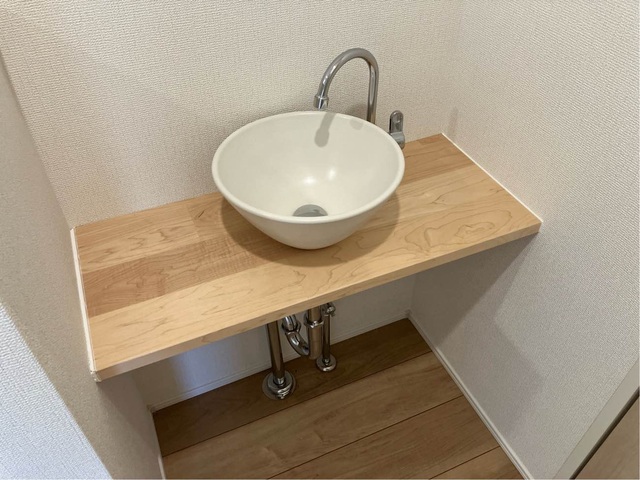 ２階　手洗器のスライド画像